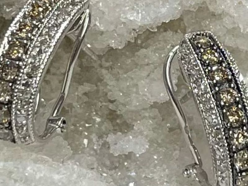 Tropical Jewelry and Gems photo