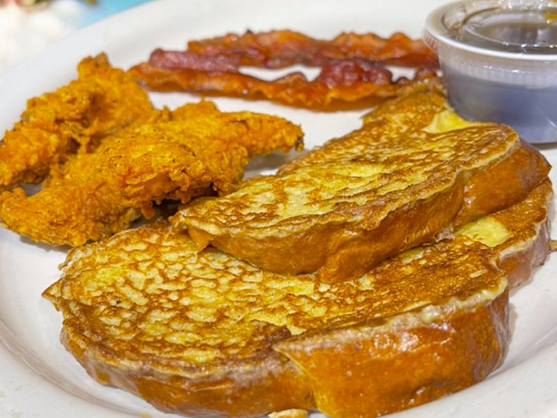 Friendly Confines Sports Restaurant photo