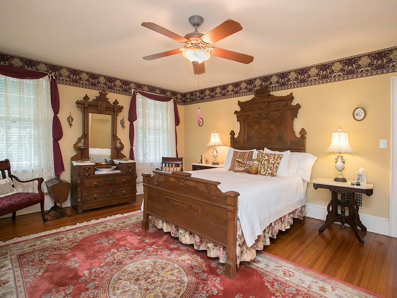 Magnolia Inn photo