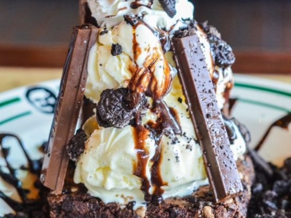 Flanigans Bay Harbor  photo