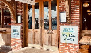 The White Tarpon Bar & Restaurant