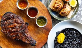 Orilla Bar & Grill