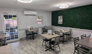 El Kiosko Latin Cafe