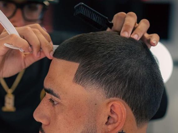 Yandy Blendz Barber Salon photo