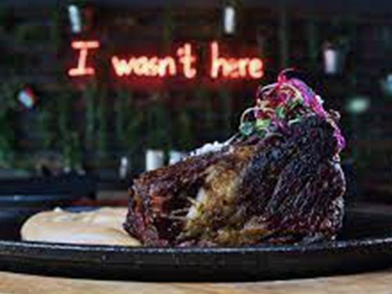 Lettuce & Tomato Gastobar photo