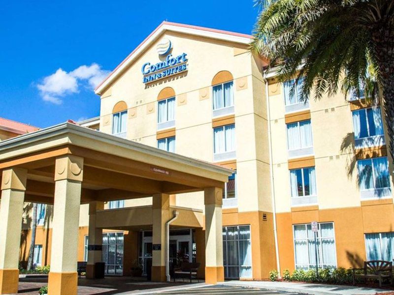 Comfort Inn & Suites Orlando North photo