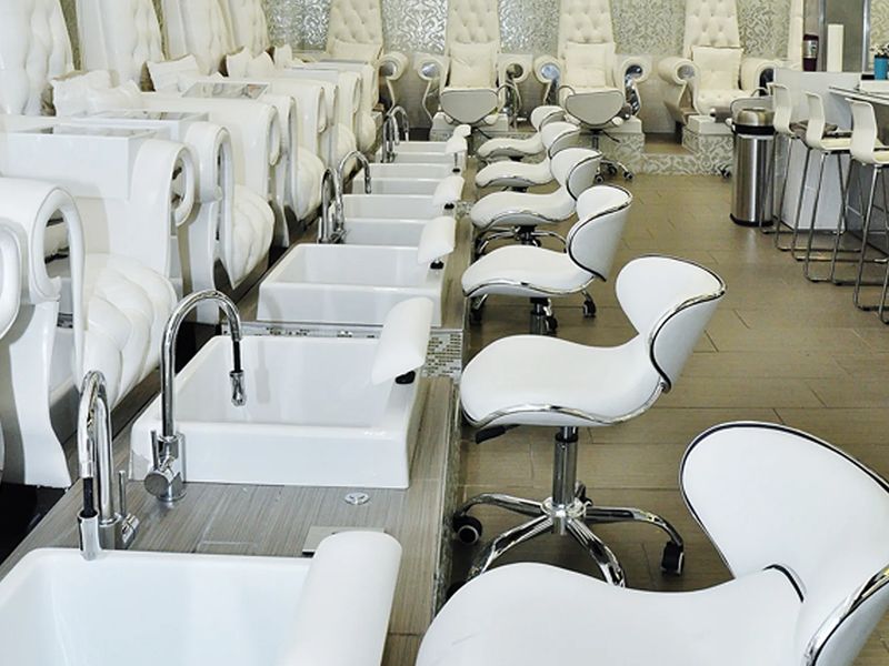 Polished Nail Bar photo