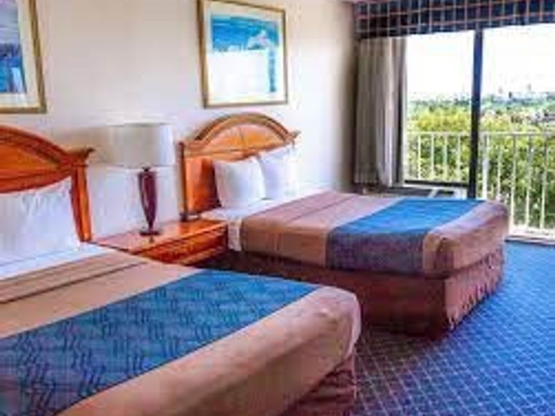 Rodeway Inn photo