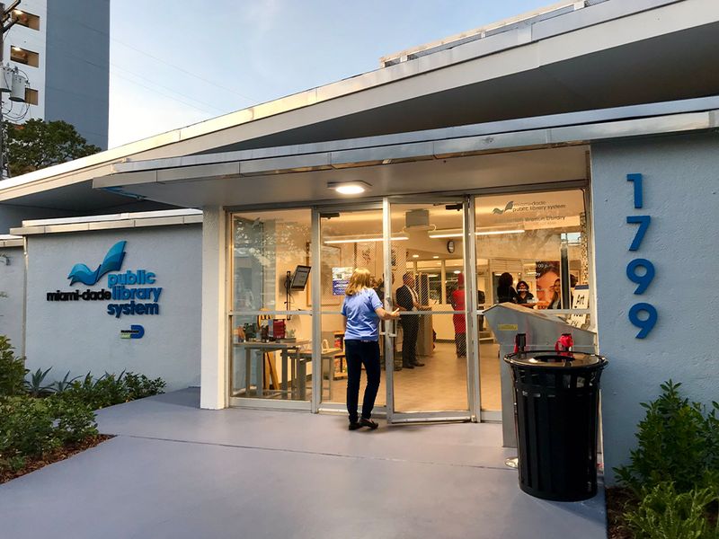 Allapattah Branch Library photo