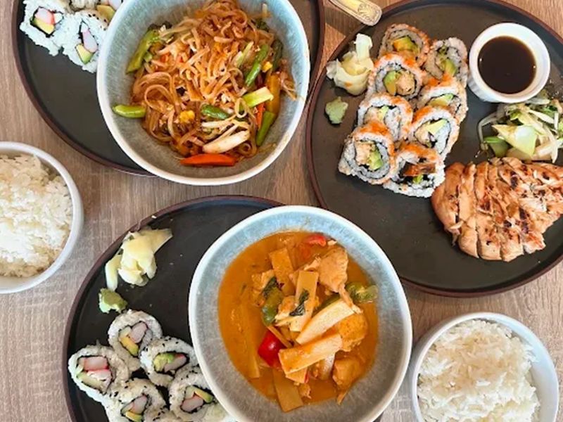 Papercrane Thai & Sushi photo