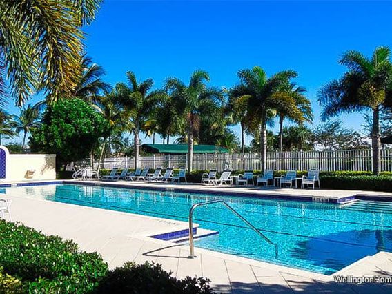 VillageWalk of Wellington photo