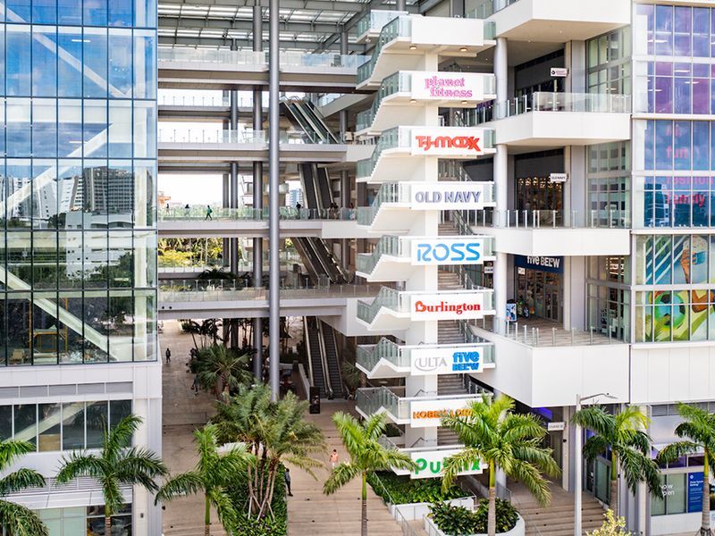 River Landing Shops & Residences photo