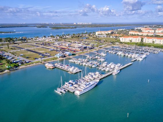 Causeway Cove Marina & Resort photo