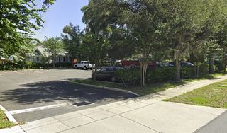 Highland & Liberty Ave Parking Lot