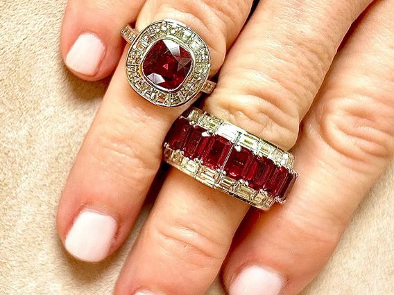 Elizabeth Bruns Jewelers photo