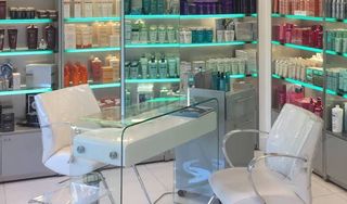 Velisa Salon