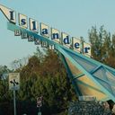 Islander Resort logo