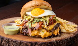 Latin Fixin's at Doral Yard
