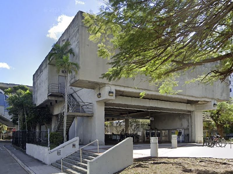 Metrorail Santa Clara Station photo