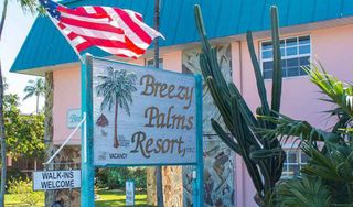 Breezy Palms Resort