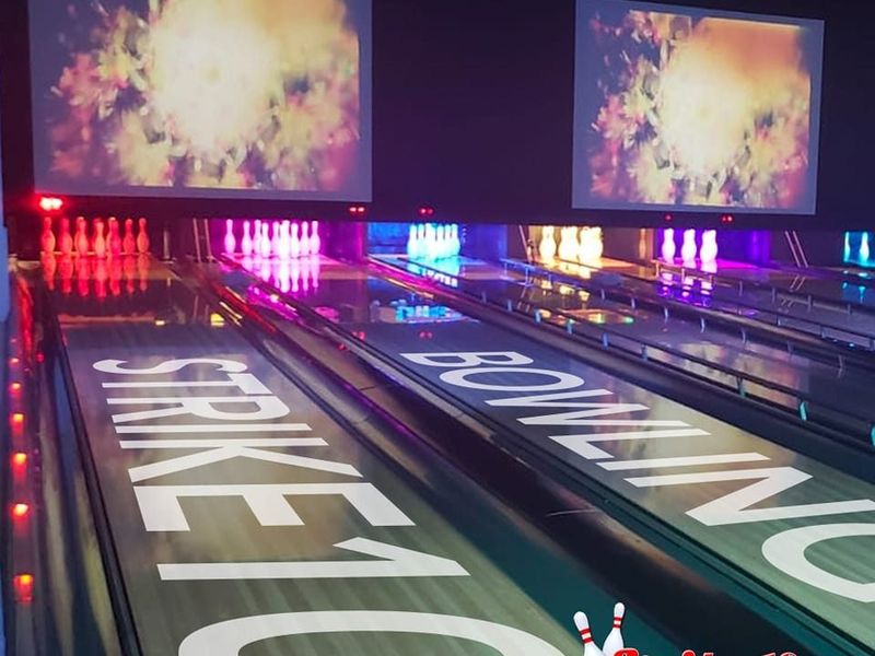 Strike 10 Bowling photo