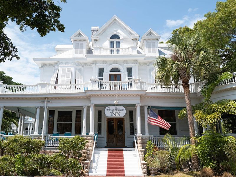 Curry Mansion Inn photo
