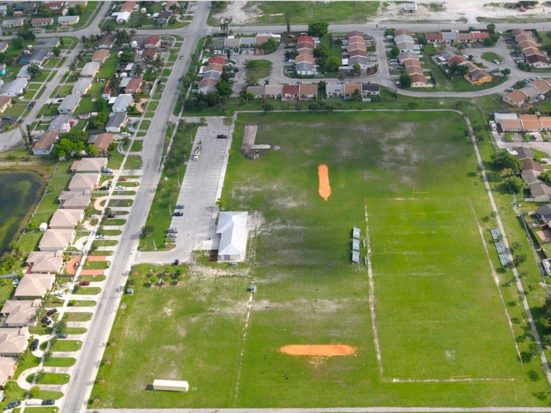 Dr. Lester B. Brown Park photo
