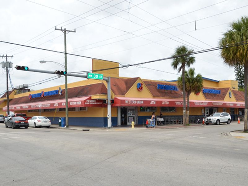 Presidente Supermarket # 31 photo