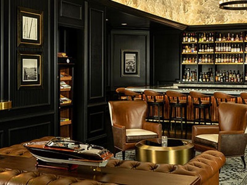 The Commodore Room photo